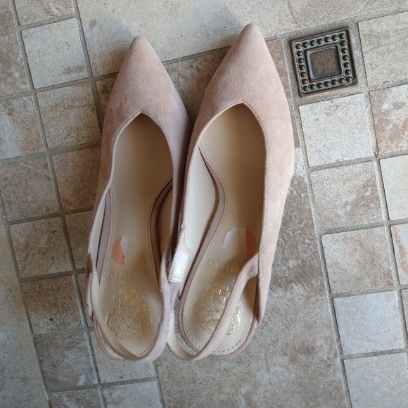 Vince Camuto Genuine Suede Heeled Sling back pump Size 7 - Picture 2 of 8